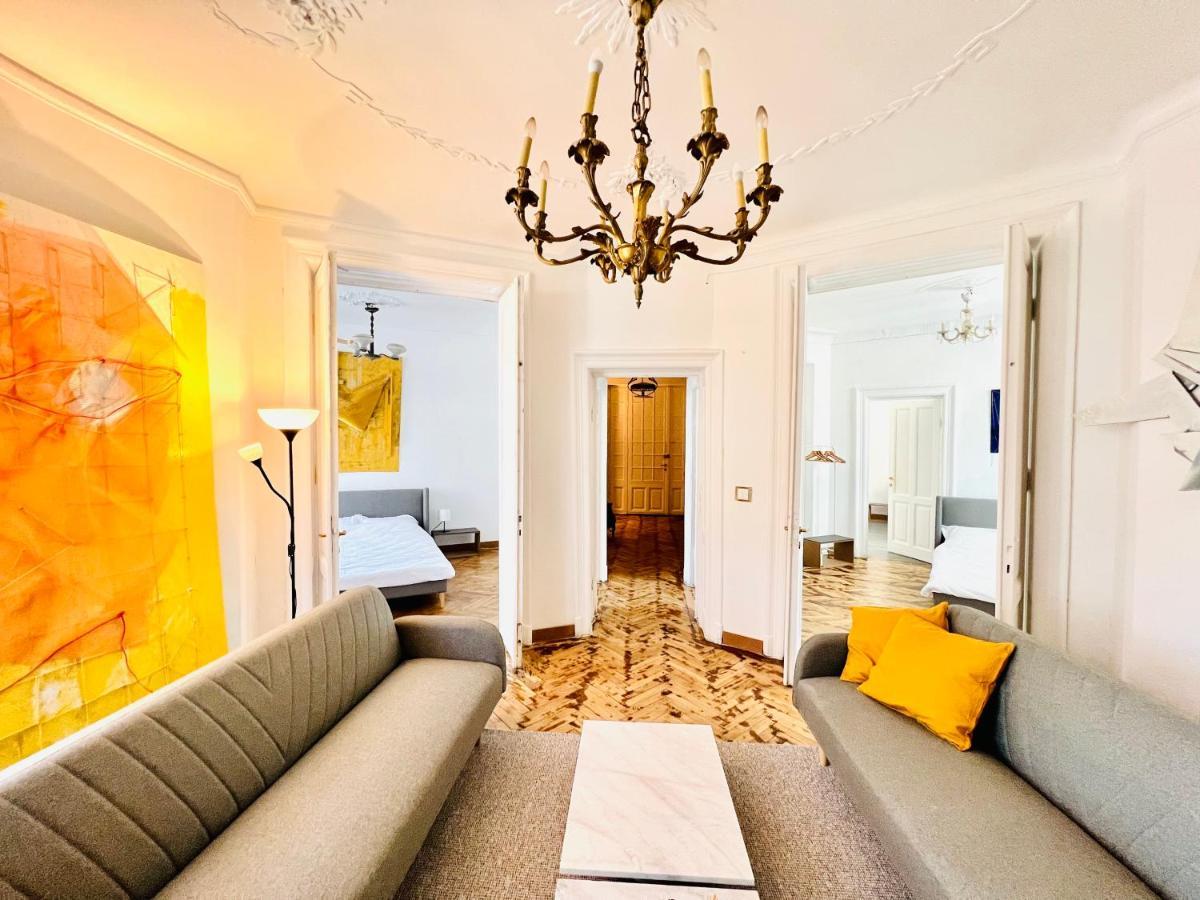 Apartment Sada Art Gallery
