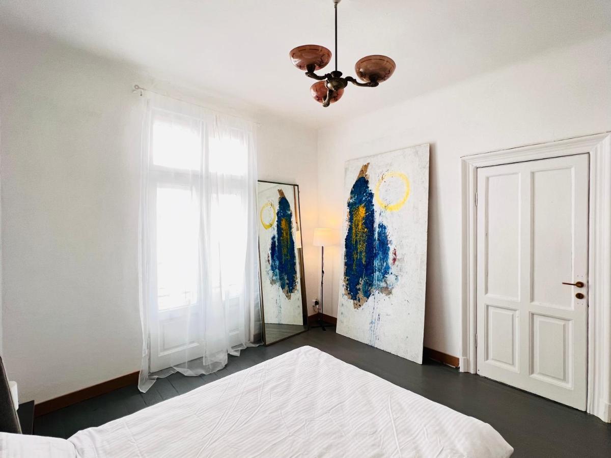 Sada Art Gallery Apartment Bucharest