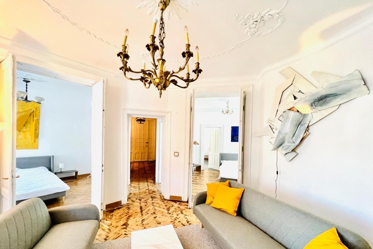 Sada Art Gallery Appartement Bucarest